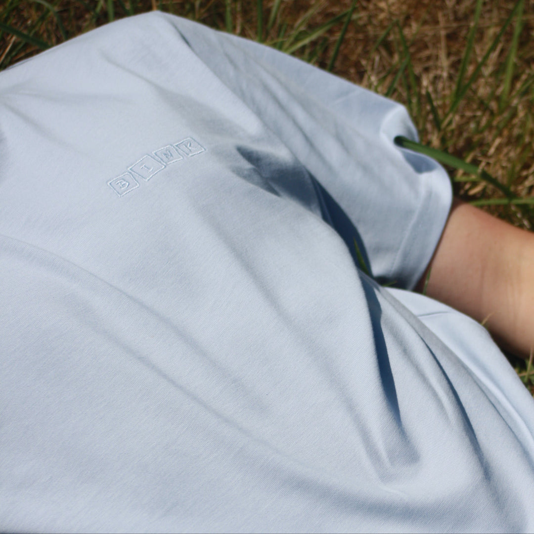Classic tee powder